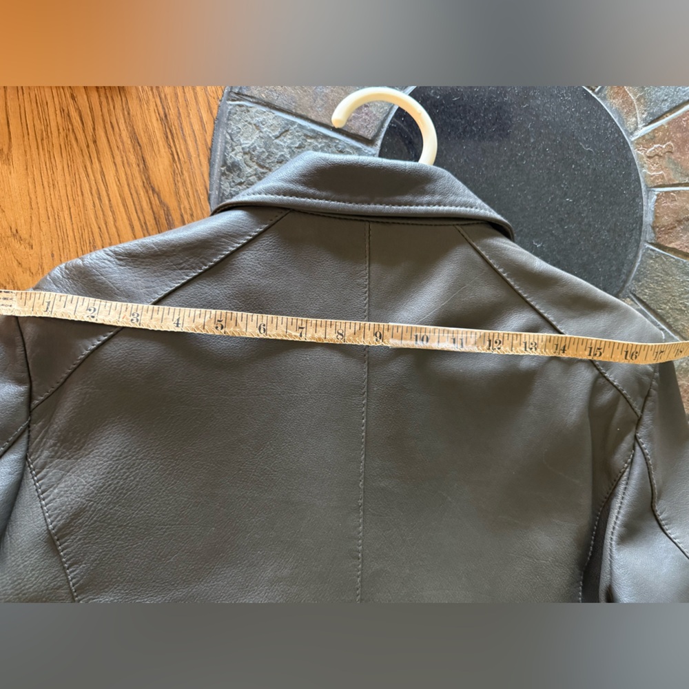 Vintage Genuine leather sz12 crop jacket 6 pockets - Picture 13 of 16